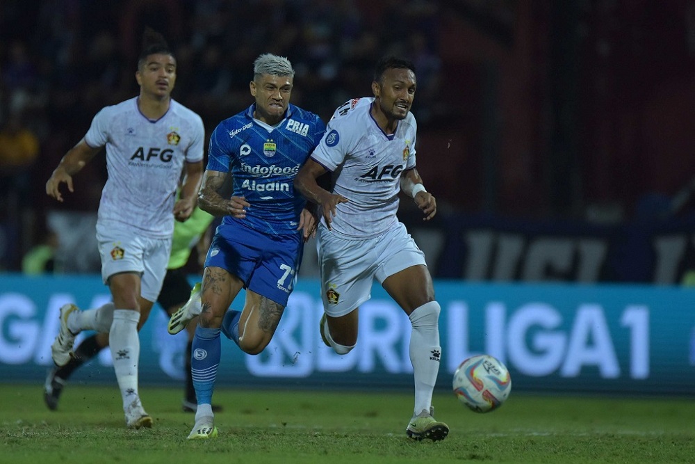 Prediksi Skor Persib vs PSM: Head to Head dan Susunan Pemain Terbaik