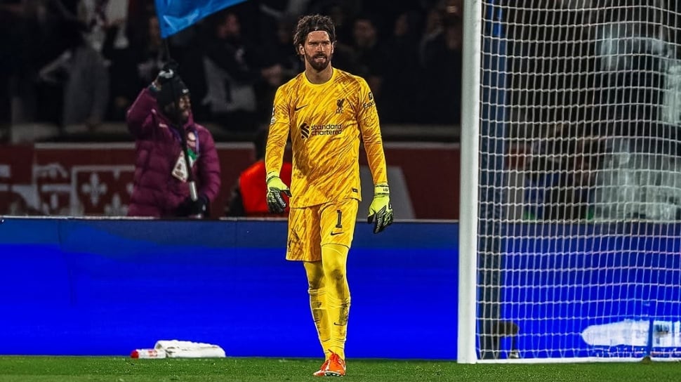 Alisson Becker Jadi Pahlawan Liverpool, Bikin Kiper Timnas Takjub!