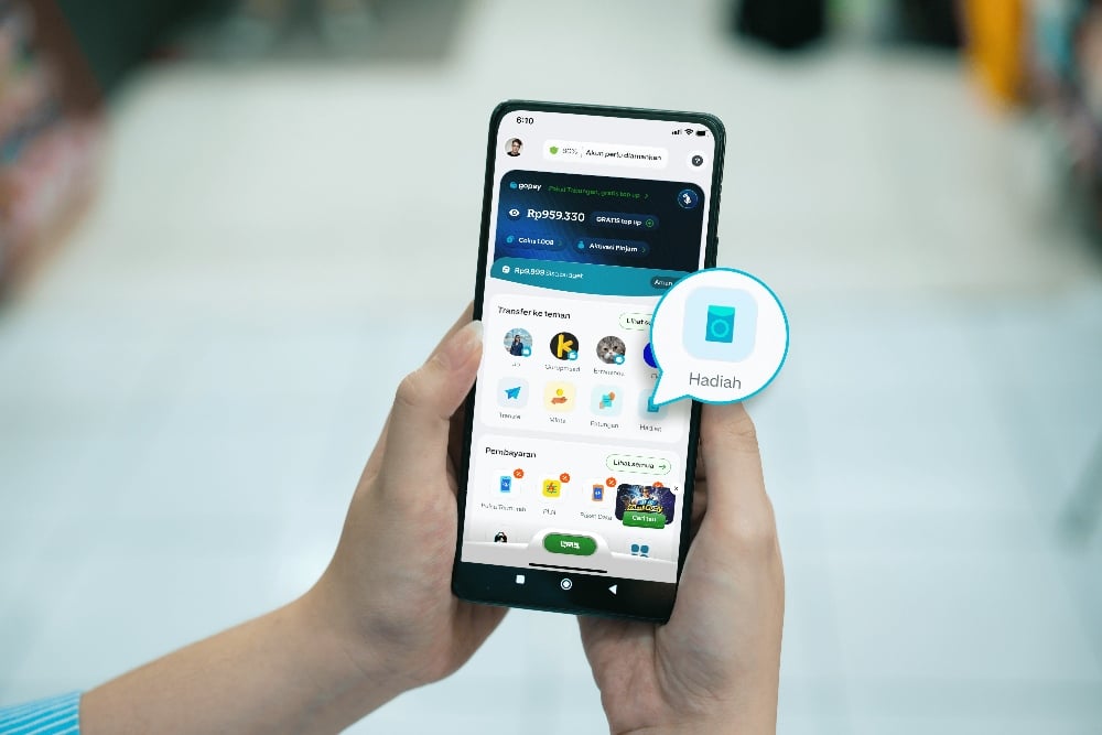 Cara Praktis Bagi THR Digital Lewat myBCA dan GoPay