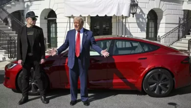 Donald Trump Beli Tesla, Tapi Dilarang Mengemudikannya!