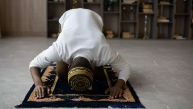 Gerakan Sujud dalam Salat: Tingkatkan Oksigenasi Otak Anda!