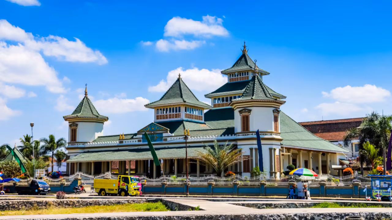 Jadwal Buka Puasa dan Imsak Ramadhan 2025 di Tasikmalaya