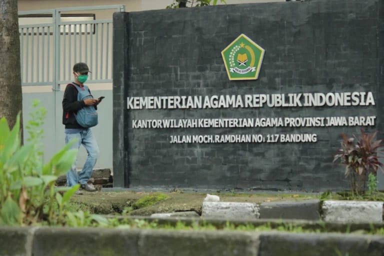 Kemenag Terbitkan Panduan Ibadah Ramadan, Masjid Buka 24 Jam!