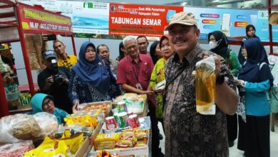 Pemprov Jateng Cek Harga Pangan di Pasar Gedhe Klaten, Minyakita Mahal!