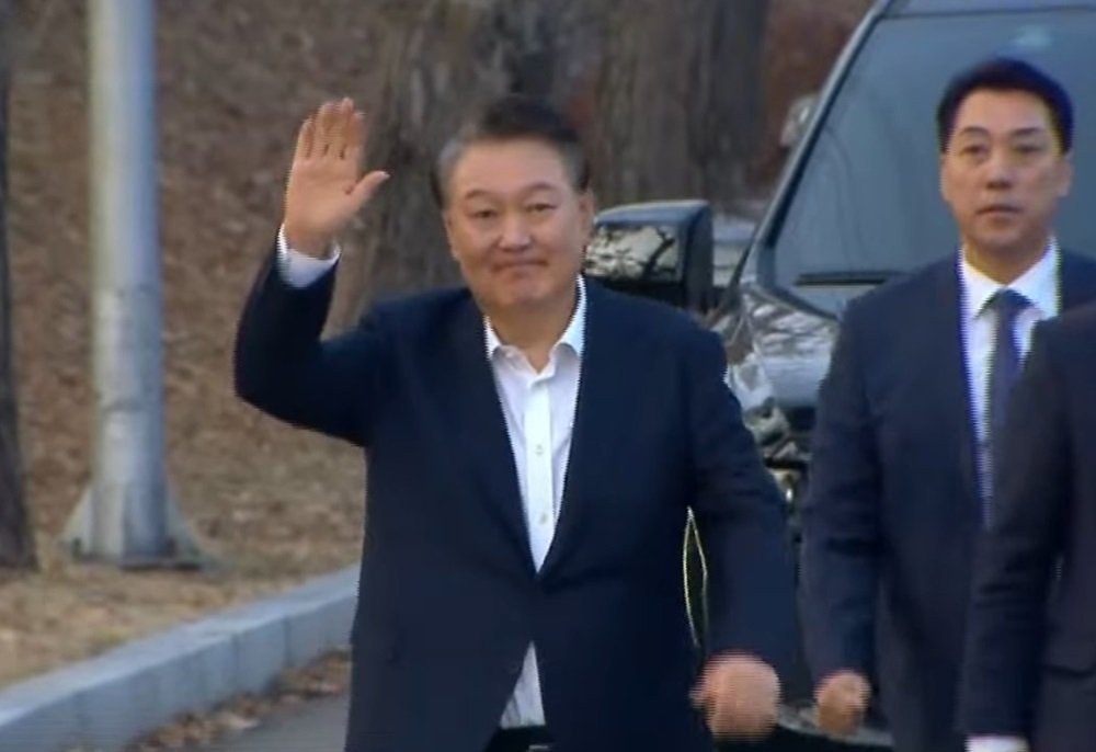 Presiden Korsel Yoon Suk Yeol Bebas dari Penjara: Octopus News