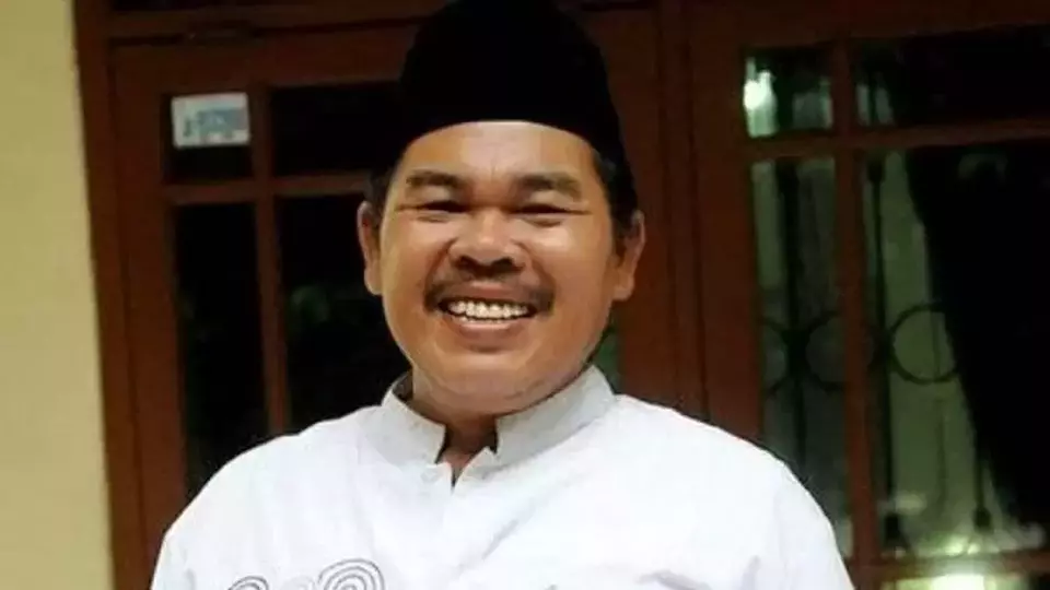 Putra Mat Solar Angkat Jenazah Sang Ayah di Rumah Duka