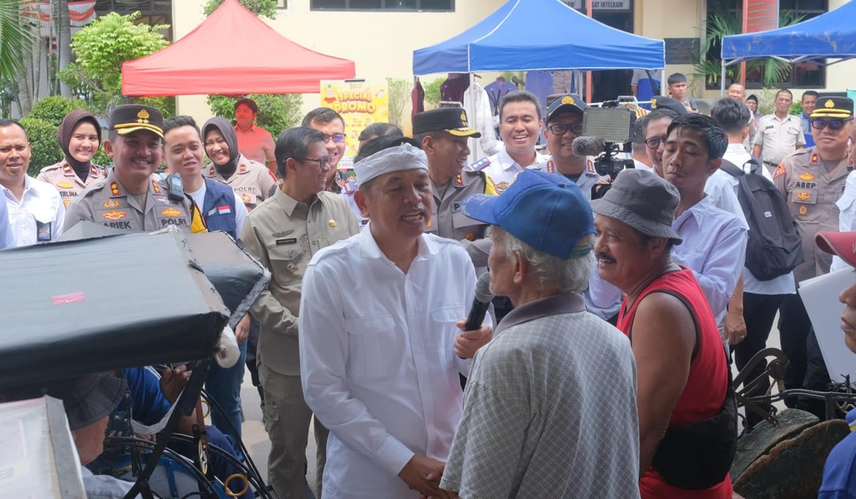 Tukang Becak Subang Dapat THR Rp3 Juta Meski Dilarang Beroperasi