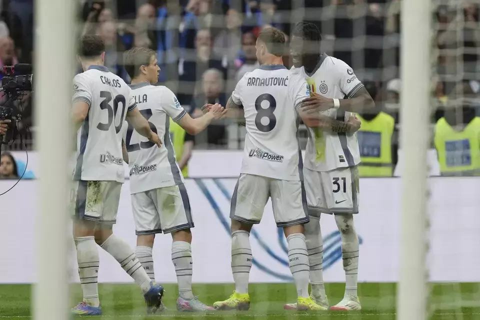 Inter Milan Mantap di Puncak Klasemen Usai Bekuk Cagliari 3-1!