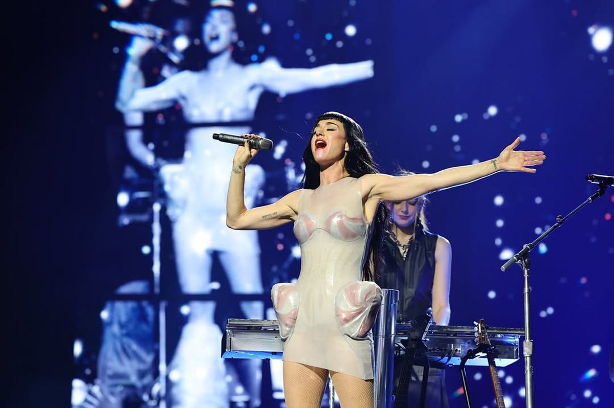 Katy Perry Rayakan Kembali ke Panggung dengan Konser Luar Angkasa di Meksiko