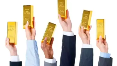 Harga Emas Anjlok, Dolar Menguat & Perang Dagang Mereda!