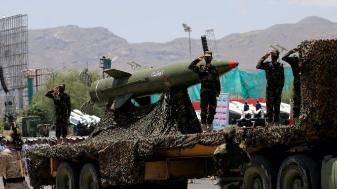 Houthi Yaman Klaim Serang Bandara Ben Gurion Israel dengan Rudal!