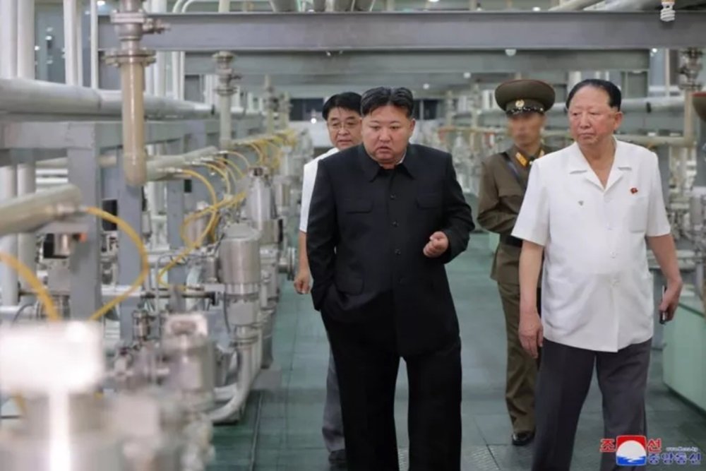 Kim Jong-un Perintahkan Angkatan Laut Korut Dipersenjatai Nuklir