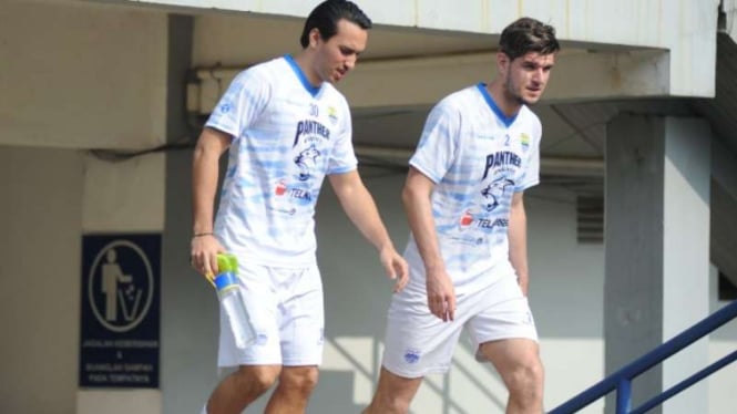 Nick Kuipers: Ezra Walian Kunci Persib Juara di Duel Persik vs Persebaya