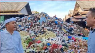 Syok! Dedi Mulyadi Soroti Sampah di Pasar Caringin: Ini Pasar atau Sawah?