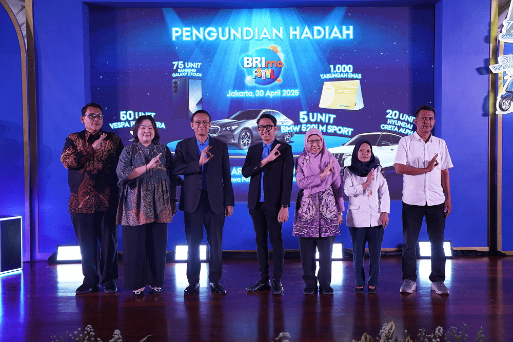Umumkan Pemenang BRImo FSTVL 2024, Nasabah Menang BMW & Emas!